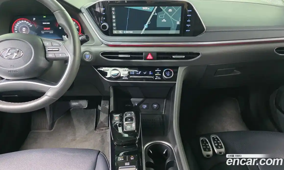 Hyundai Sonata 2023 2.0 автомат (гидро), фото 21