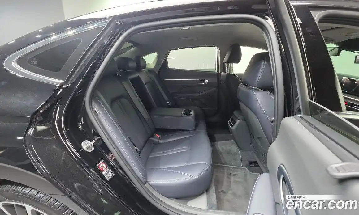 Hyundai Sonata 2023 2.0 автомат (гидро), фото 25