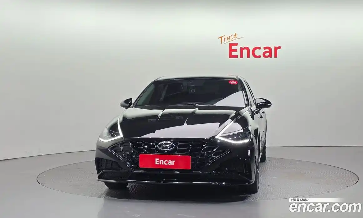 Hyundai Sonata 2023 2.0 автомат (гидро), фото 3