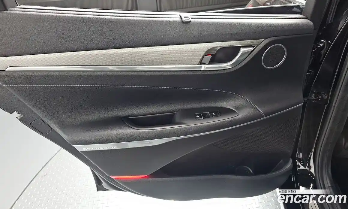 Hyundai Grandeur 2022 2.5 автомат (гидро), фото 15