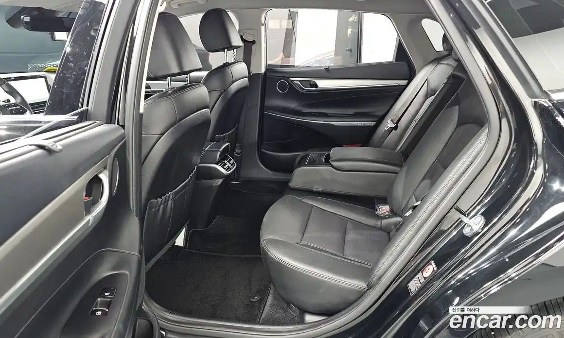 Hyundai Grandeur 2022 2.5 автомат (гидро), фото 18