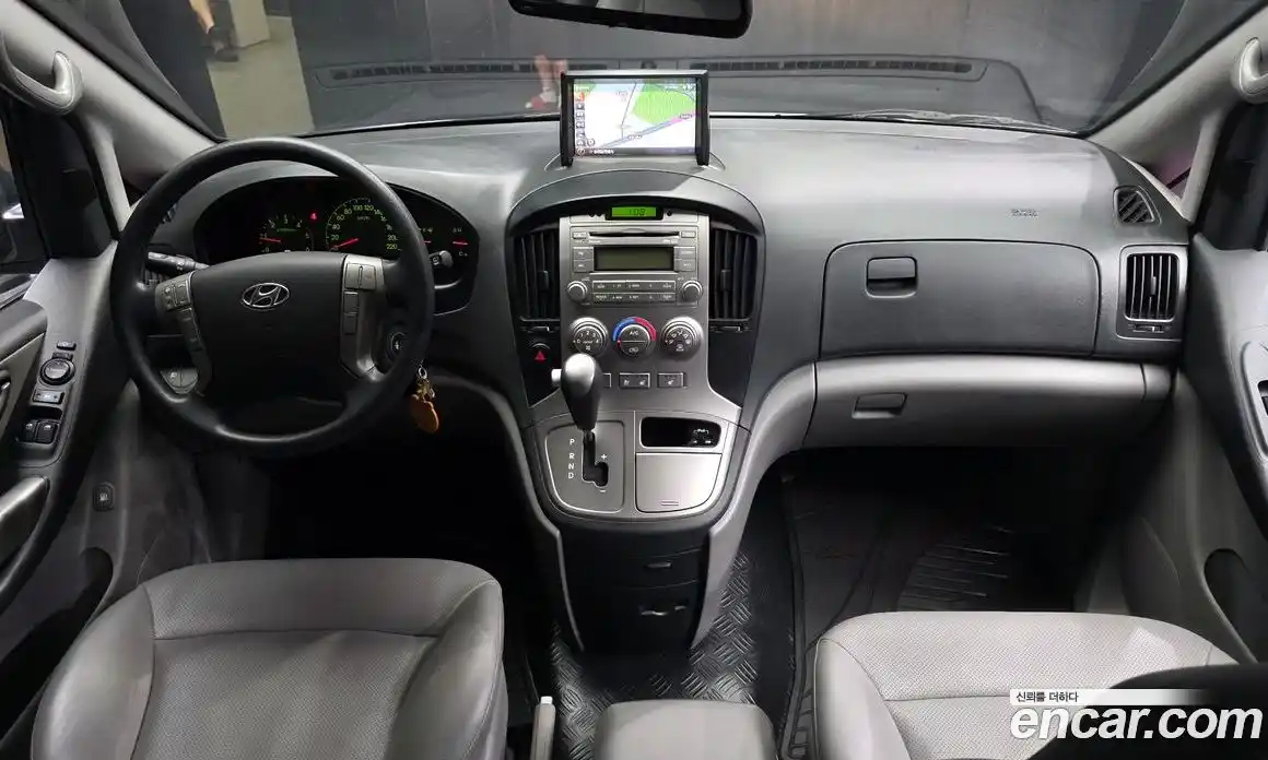 Hyundai Starex 2015 2.5 автомат (гидро), фото 7