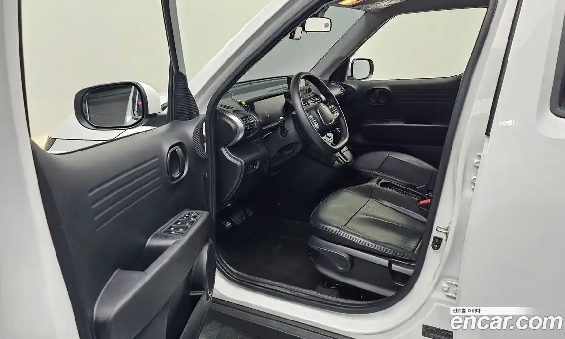 Hyundai Casper 2023 1.0 автомат (гидро), фото 13