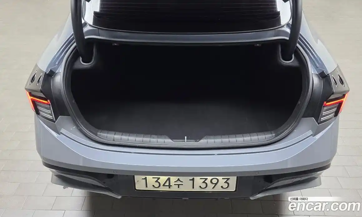 Hyundai Sonata 2024 2.0 автомат (гидро), фото 25