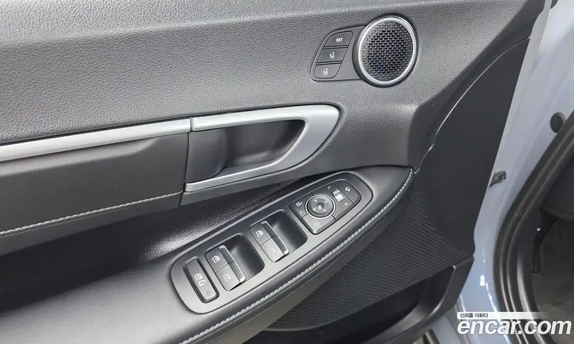 Hyundai Sonata 2024 2.0 автомат (гидро), фото 30