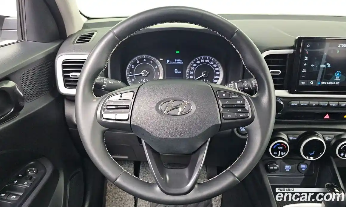 Hyundai Venue 2021 1.6 автомат (гидро), фото 15