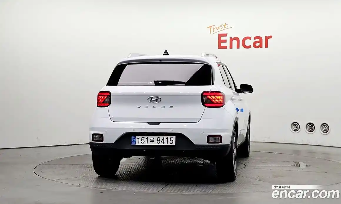 Hyundai Venue 2021 1.6 автомат (гидро), фото 4