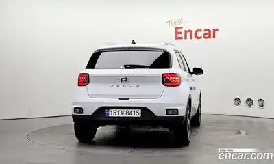 Hyundai Venue 2021 1.6 автомат (гидро), миниатюра 4
