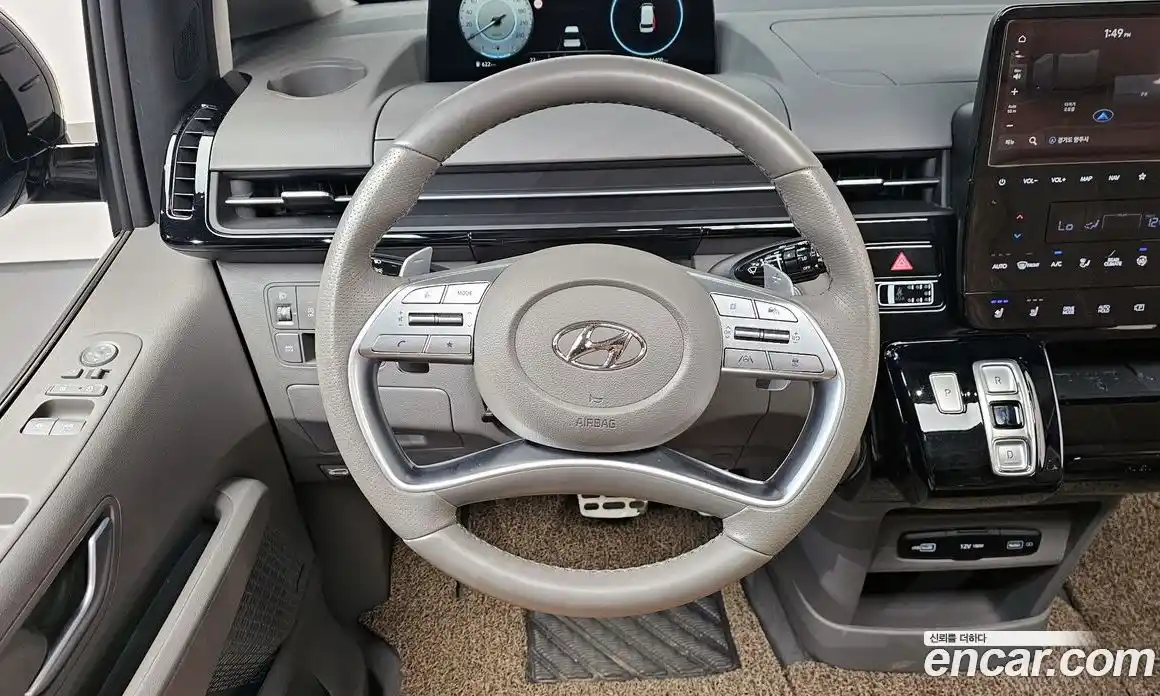 Hyundai Staria 2021 2.2 автомат (гидро), фото 17