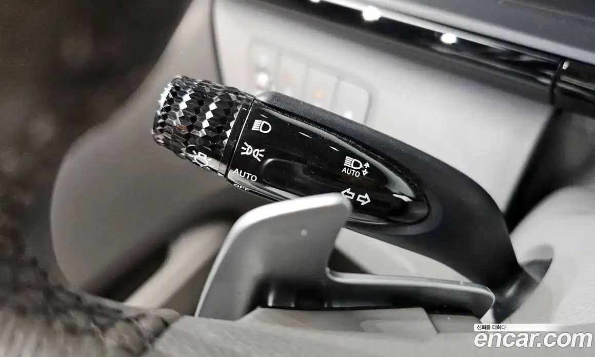 Hyundai Staria 2021 2.2 автомат (гидро), фото 28