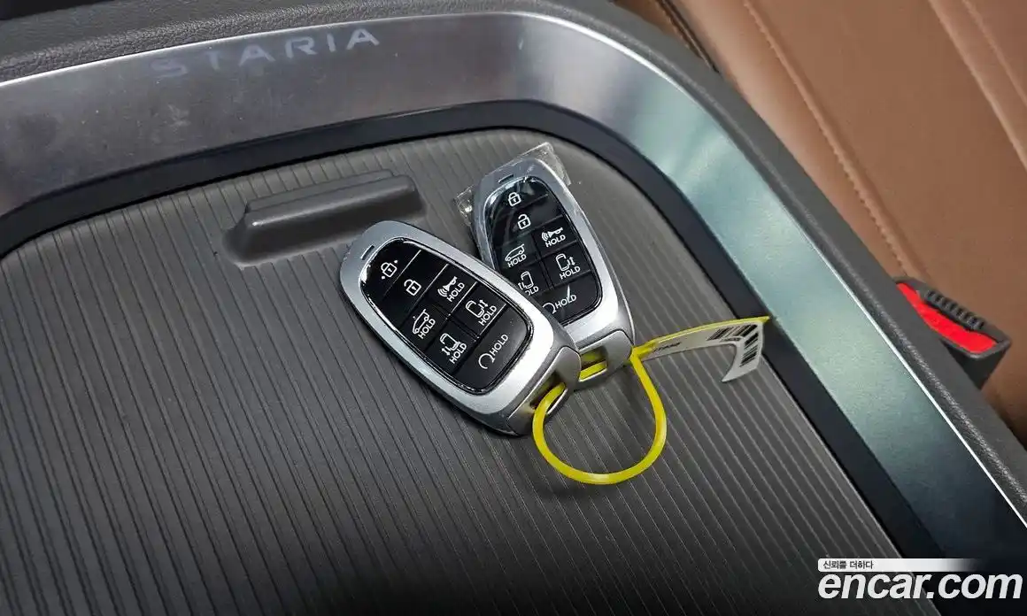 Hyundai Staria 2021 2.2 автомат (гидро), фото 33