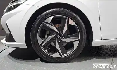 Hyundai Avante 2020 1.6 автомат (гидро), миниатюра 5