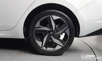 Hyundai Avante 2020 1.6 автомат (гидро), миниатюра 7