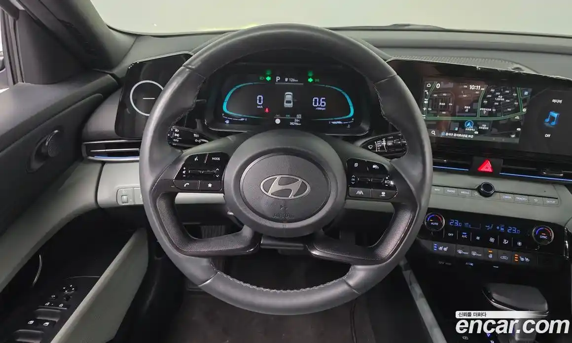 Hyundai Avante 2023 1.6 автомат (гидро), фото 19