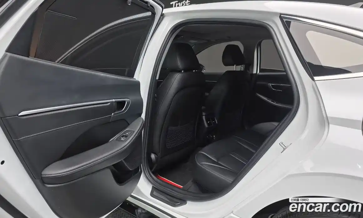Hyundai Sonata 2022 2.0 автомат (гидро), фото 22