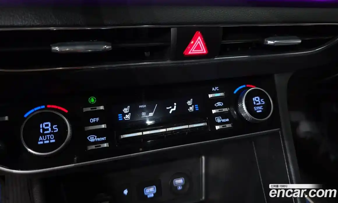 Hyundai Sonata 2022 2.0 автомат (гидро), фото 32
