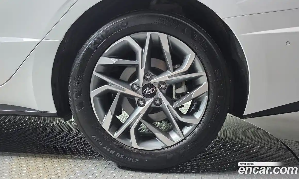 Hyundai Sonata 2022 2.0 автомат (гидро), фото 7