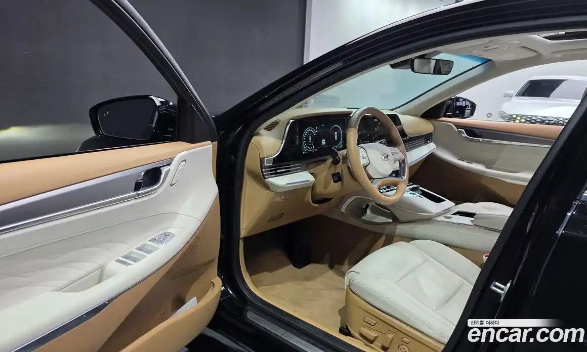 Hyundai Grandeur 2022 2.4 автомат (гидро), фото 13