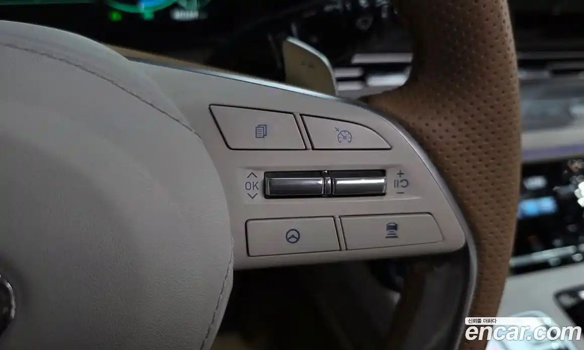 Hyundai Grandeur 2022 2.4 автомат (гидро), фото 20