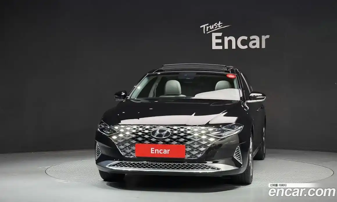 Hyundai Grandeur 2022 2.4 автомат (гидро), фото 3
