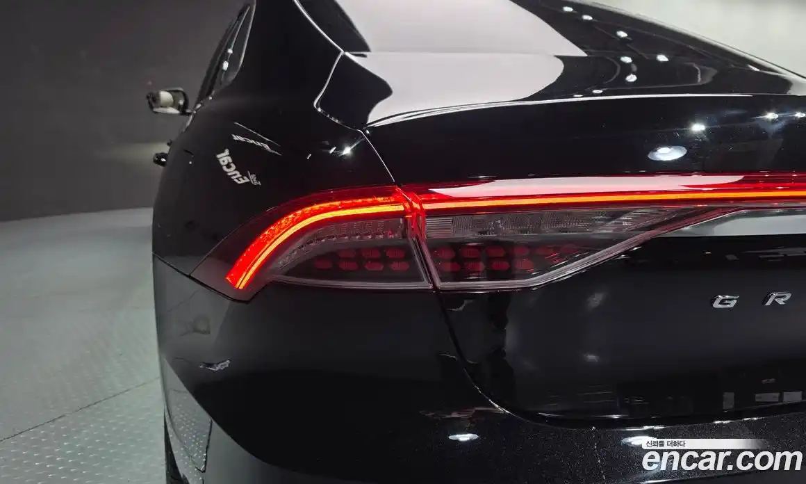 Hyundai Grandeur 2022 2.4 автомат (гидро), фото 9