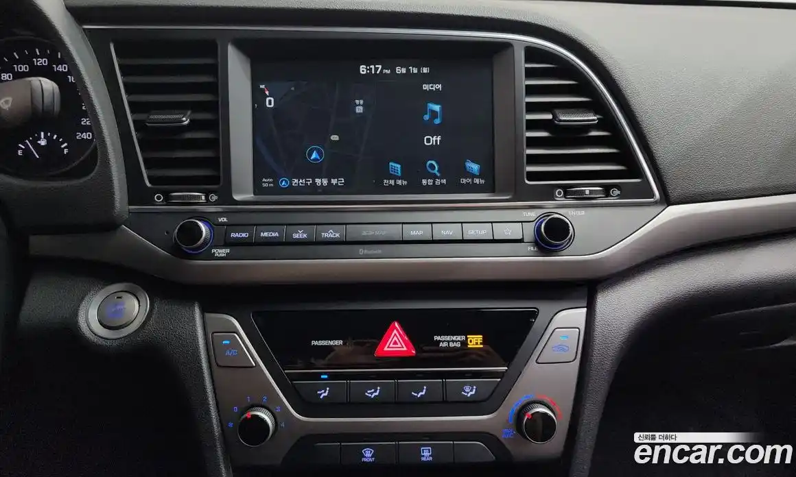 Hyundai Avante 2018 1.6 автомат (гидро), фото 18