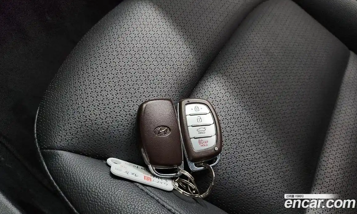 Hyundai Avante 2018 1.6 автомат (гидро), фото 21