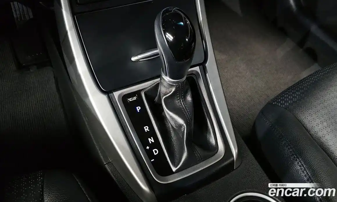 Hyundai Avante 2013 1.6 автомат (гидро), фото 9