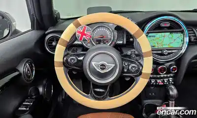 Mini Cooper Convertible 2018 2.0 автомат (гидро), миниатюра 12
