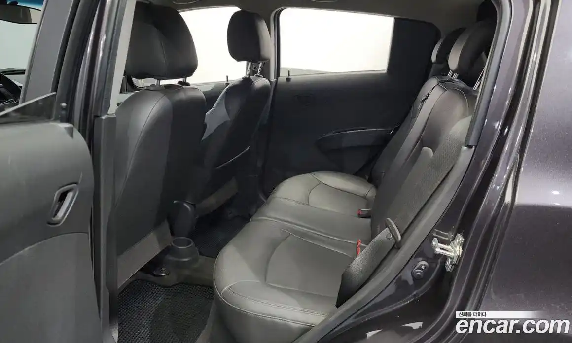 Chevrolet Spark 2014 1.0 автомат (гидро), фото 12