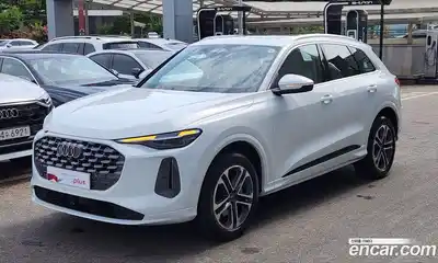 Audi Q5, 2025, 1 570 км