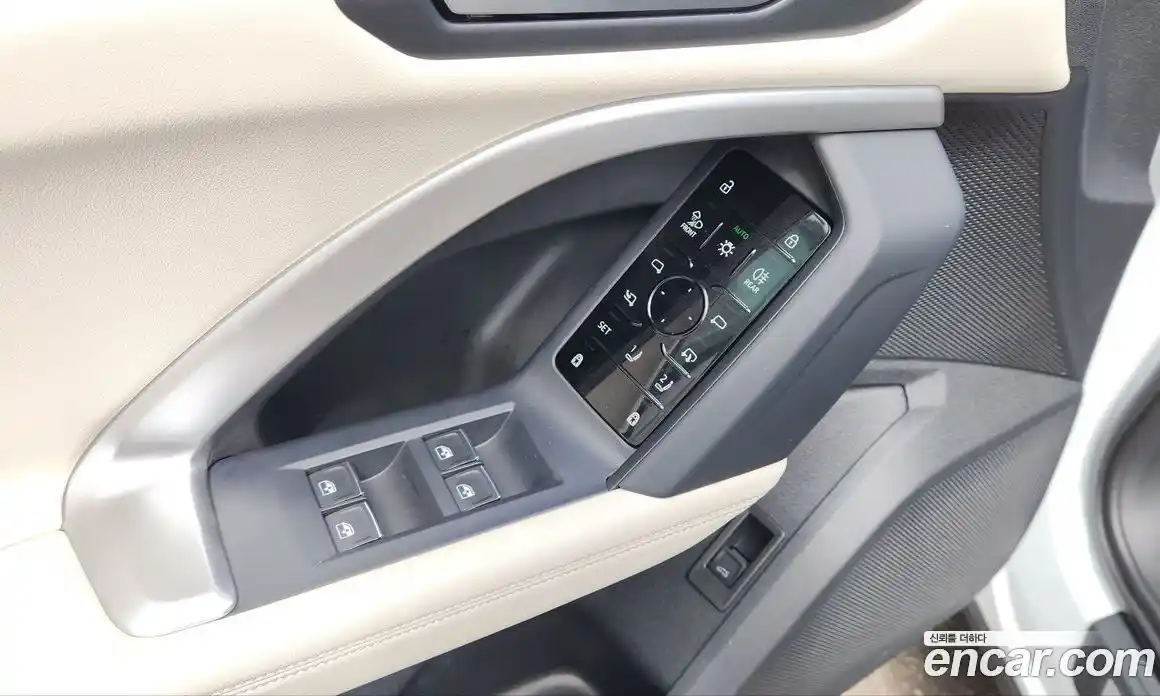 Audi Q5 2025 2.0 автомат (гидро), фото 12