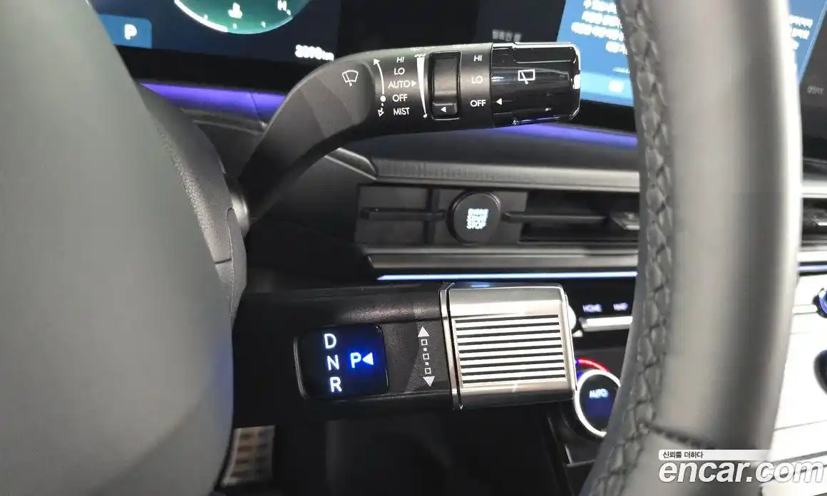 Hyundai Santa Fe 2025 2.5 автомат (гидро), фото 12