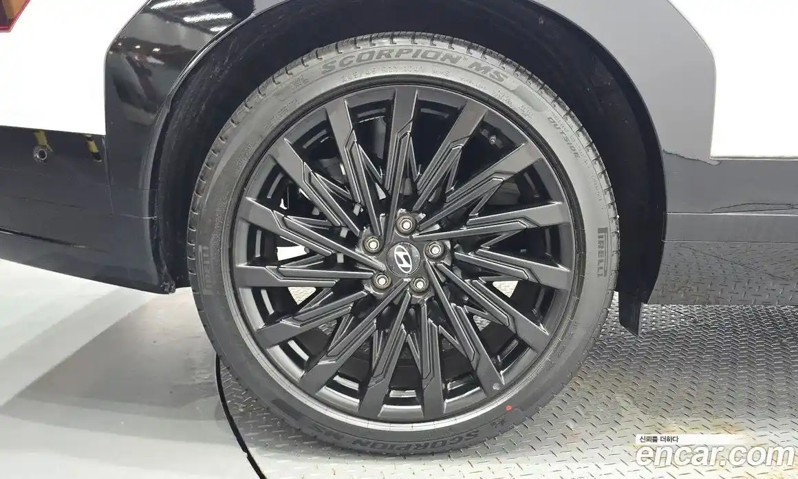 Hyundai Santa Fe 2025 2.5 автомат (гидро), фото 5