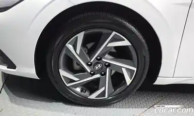 Hyundai Avante 2024 1.6 автомат (гидро), миниатюра 5