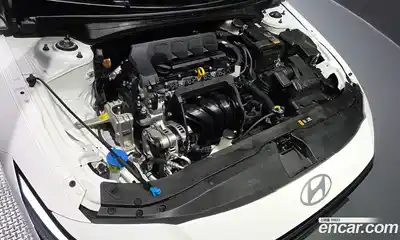 Hyundai Avante 2024 1.6 автомат (гидро), миниатюра 6