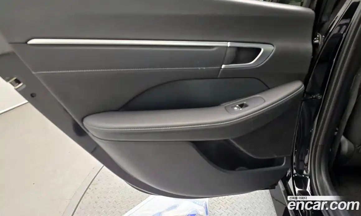 Hyundai Sonata 2024 2.0 автомат (гидро), фото 15