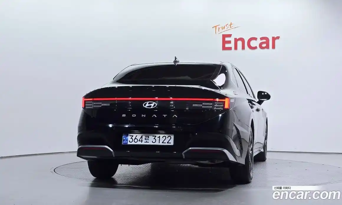 Hyundai Sonata 2024 2.0 автомат (гидро), фото 4