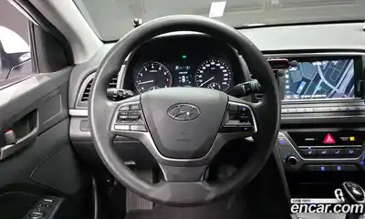 Hyundai Avante 2018 1.6 автомат (гидро), миниатюра 12