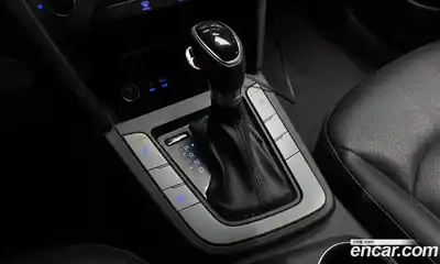 Hyundai Avante 2018 1.6 автомат (гидро), миниатюра 9
