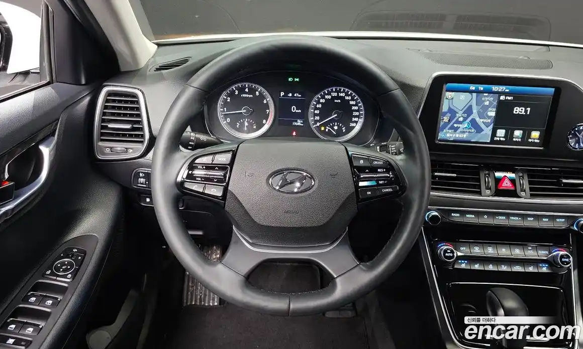 Hyundai Grandeur 2018 2.4 автомат (гидро), фото 19