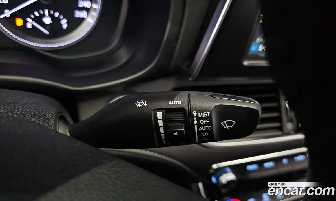 Hyundai Grandeur 2018 2.4 автомат (гидро), фото 25