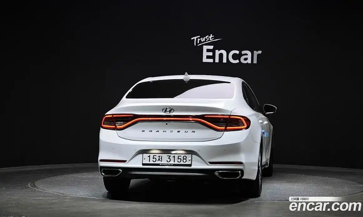 Hyundai Grandeur 2018 2.4 автомат (гидро), фото 4