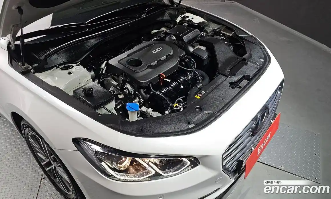 Hyundai Grandeur 2018 2.4 автомат (гидро), фото 6