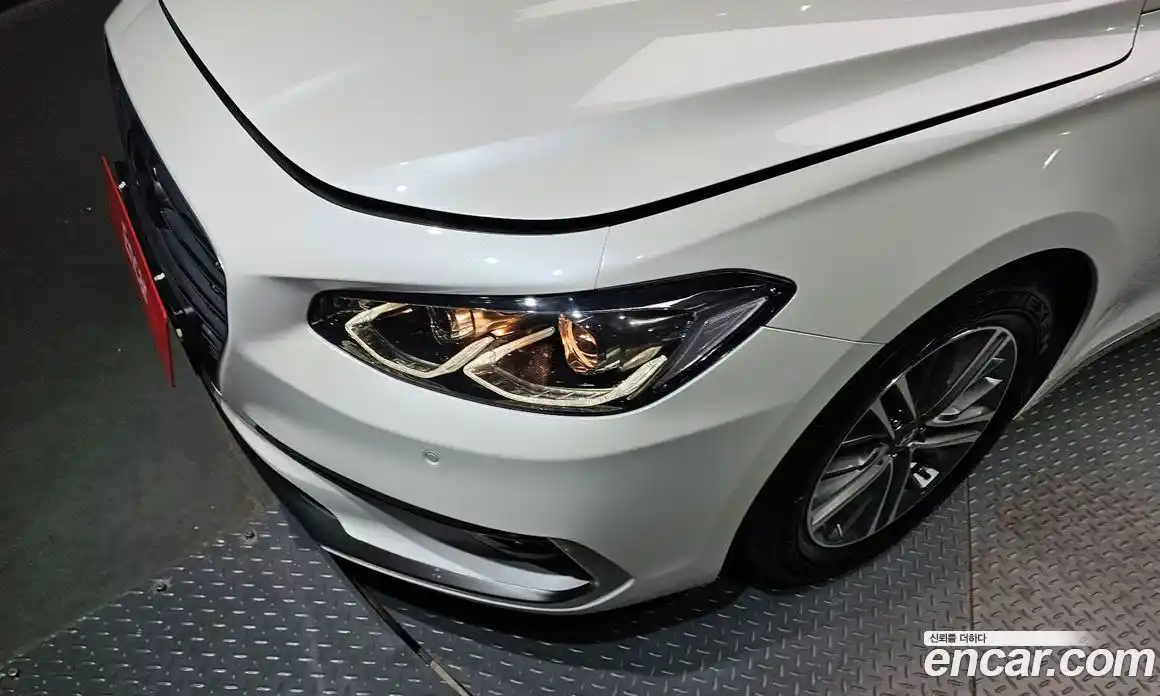 Hyundai Grandeur 2018 2.4 автомат (гидро), фото 8