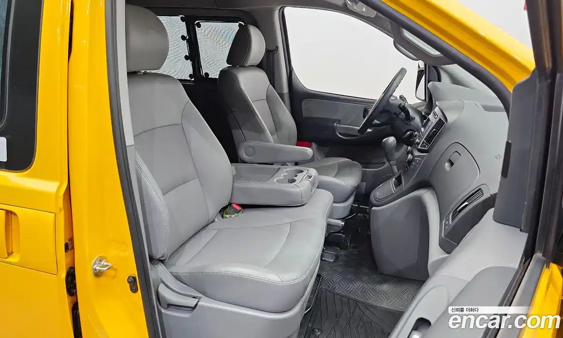 Hyundai Starex 2018 2.4 автомат (гидро), фото 17