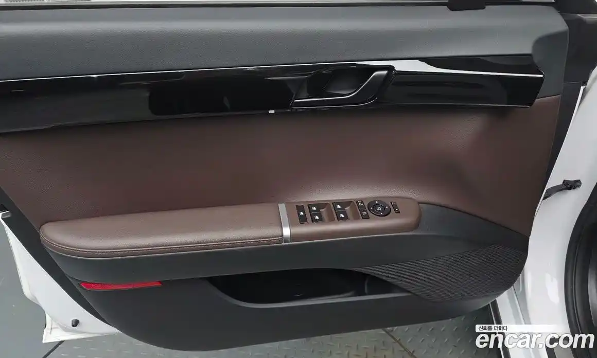 Hyundai Grandeur 2024 1.6 автомат (гидро), фото 13