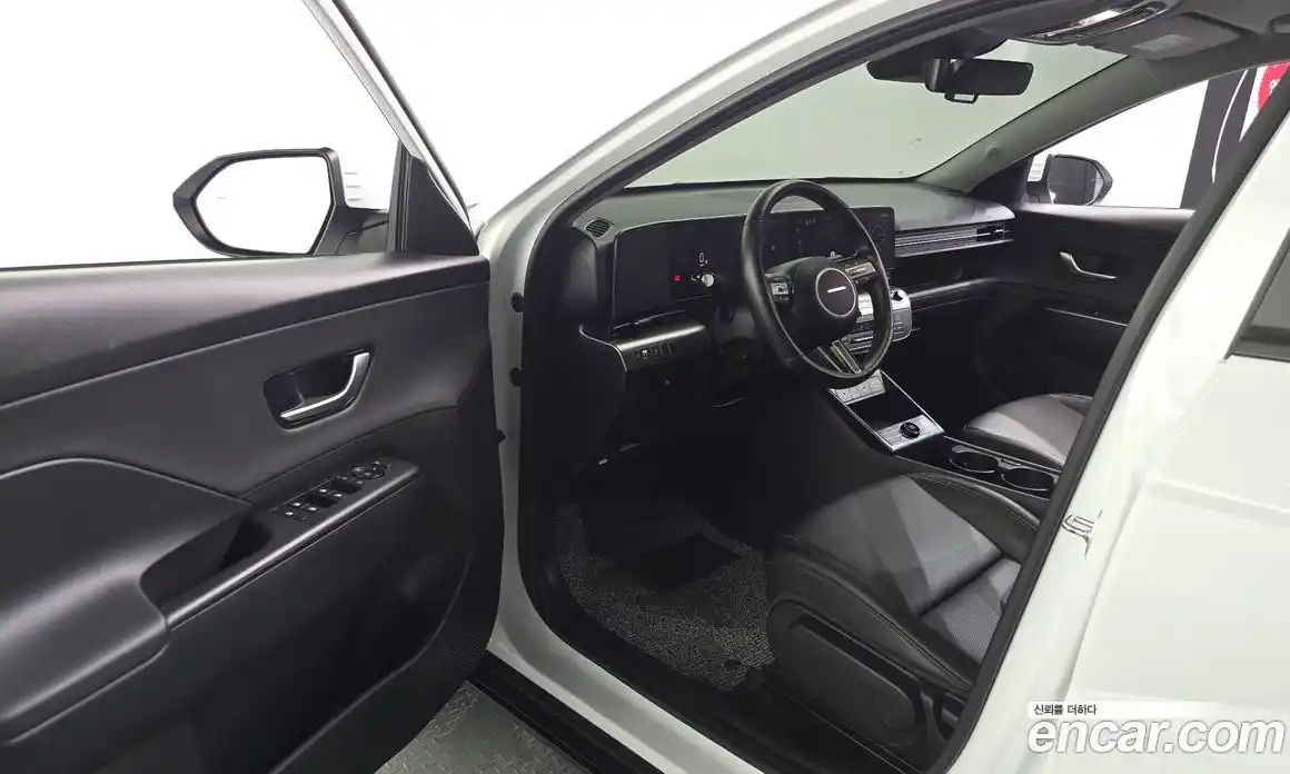 Hyundai Kona 2024 1.6 автомат (гидро), фото 10