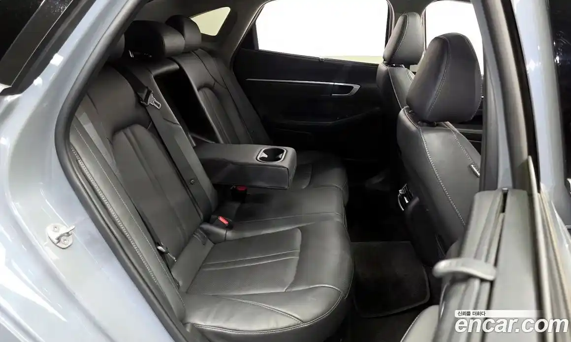 Hyundai Sonata 2024 2.0 автомат (гидро), фото 17