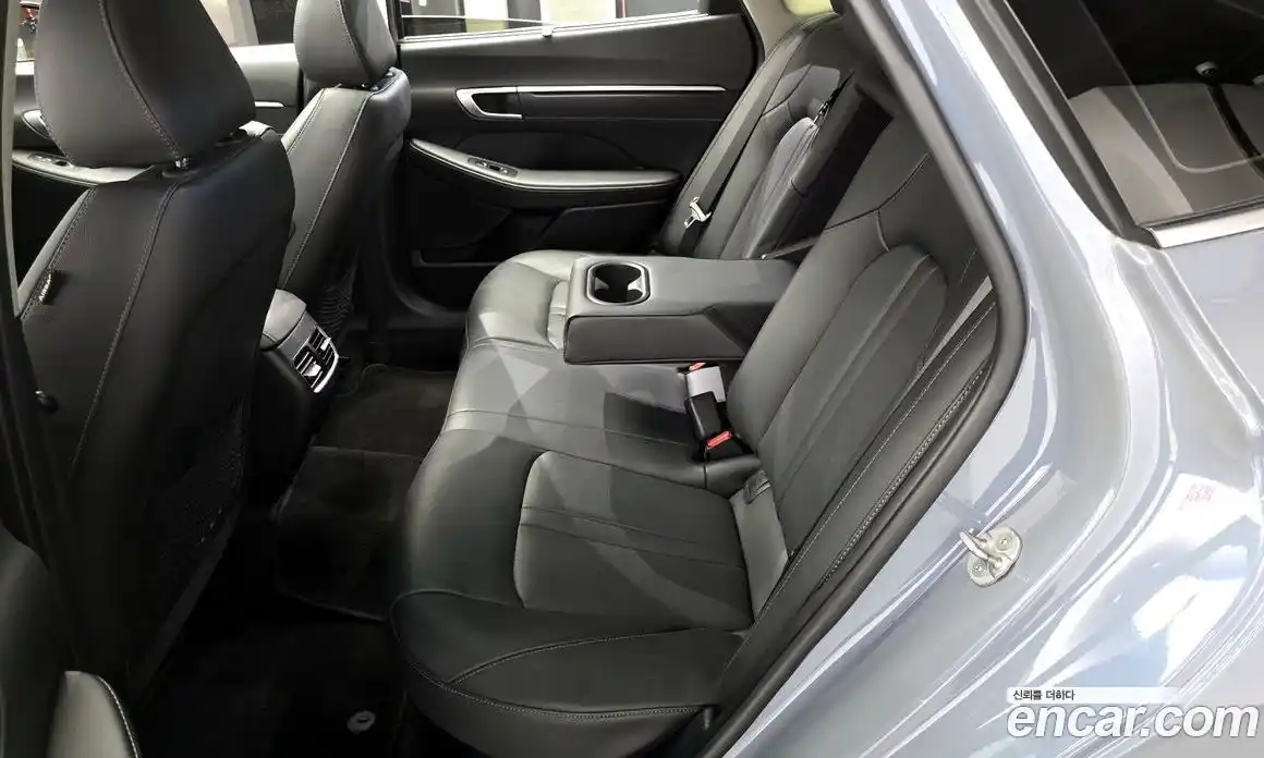 Hyundai Sonata 2024 2.0 автомат (гидро), фото 18